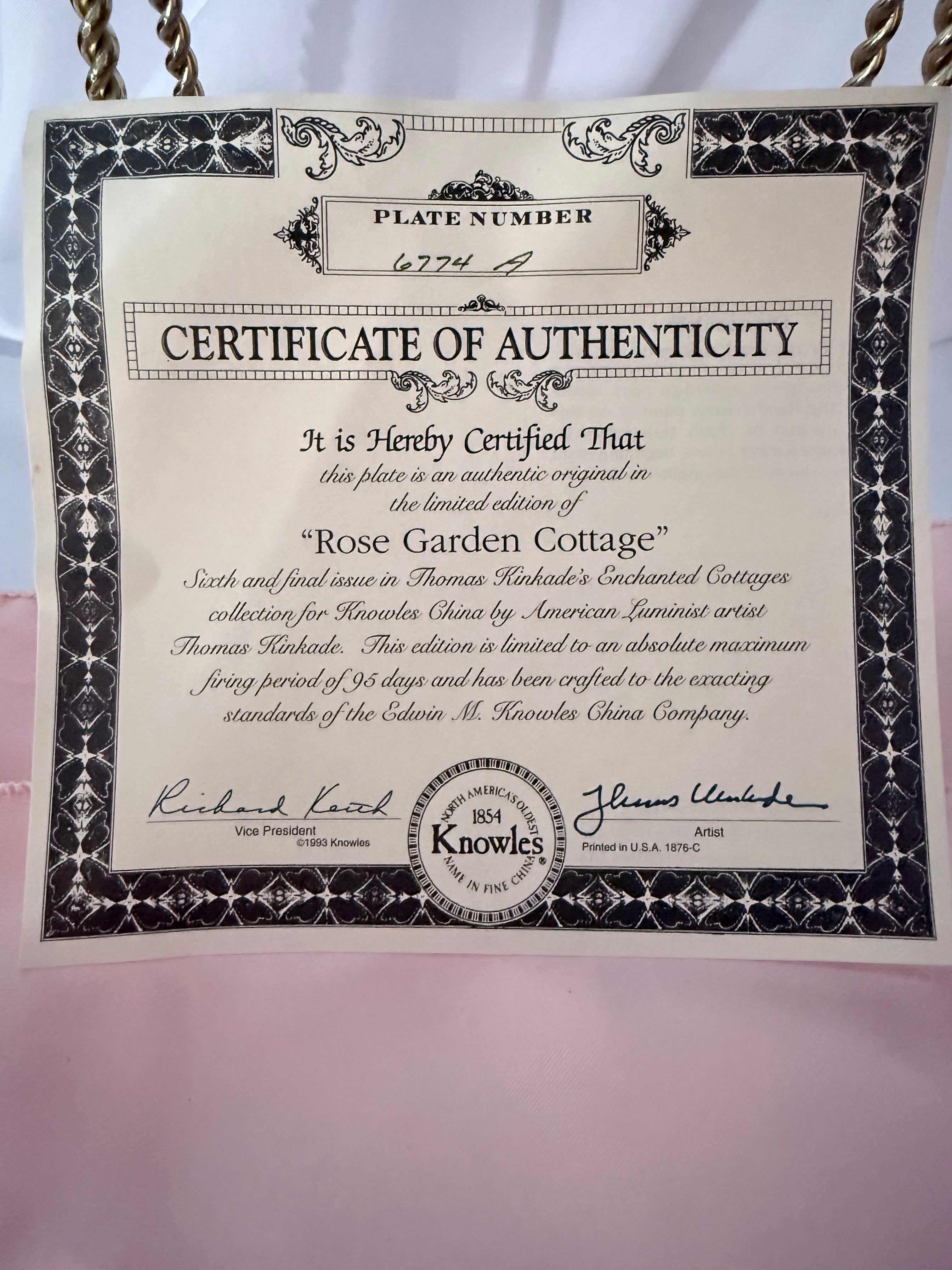 SWEATHEART COTTAGE collector plate THOMAS KINKADE Enchanted Cottages (Copy)