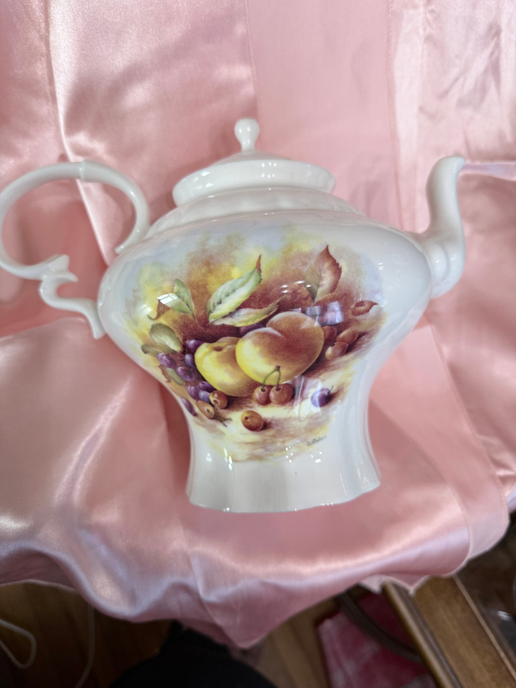 Royale Garden Bone China Tea Pot