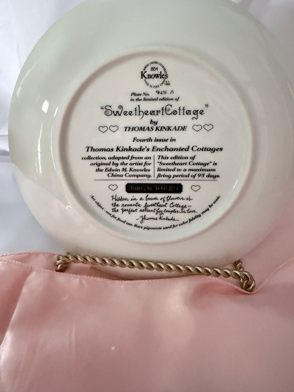 SWEATHEART COTTAGE collector plate THOMAS KINKADE Enchanted Cottages (Copy)