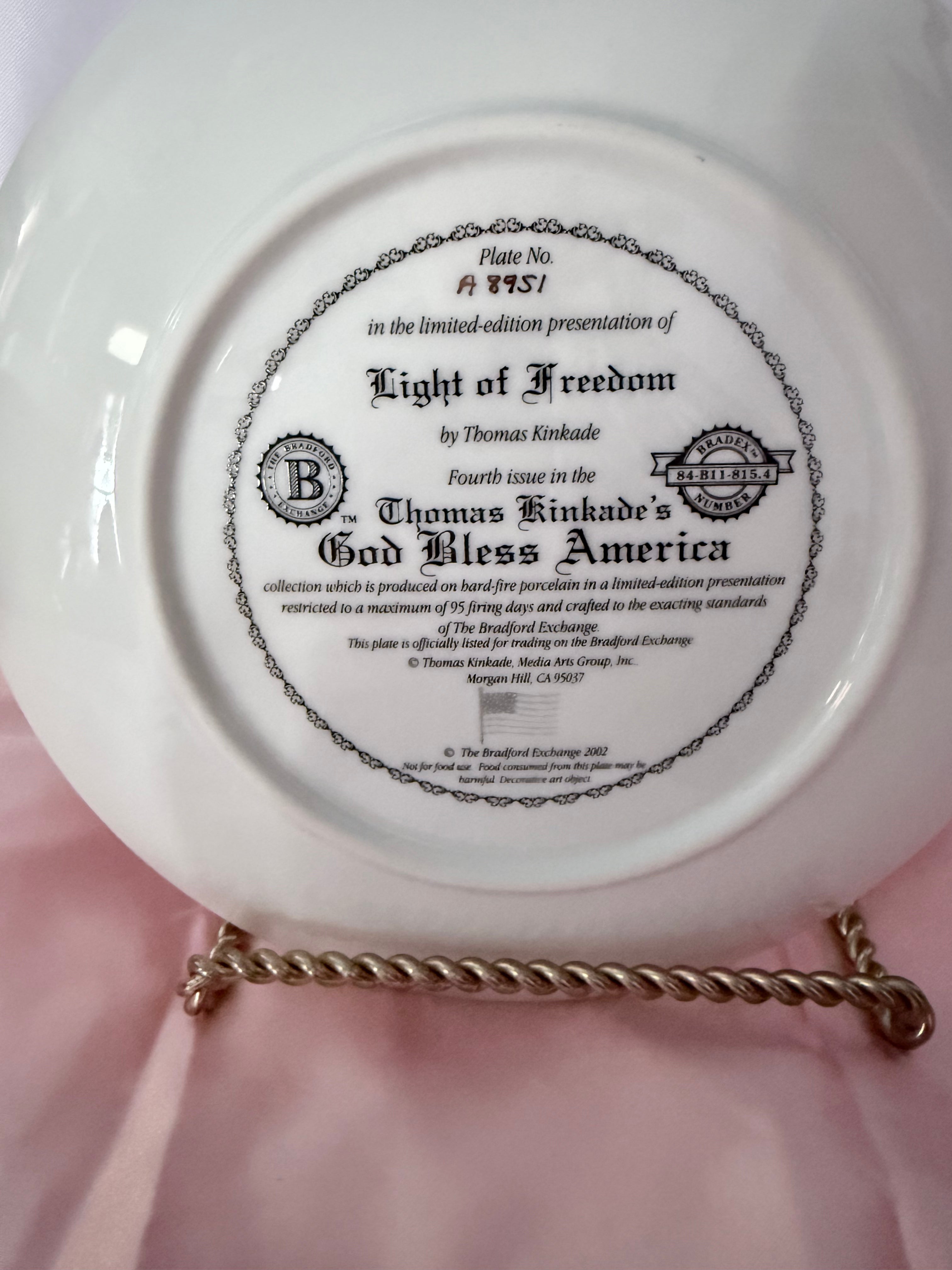LIGHT OF FREEDOM collector plate THOMAS KINKADE God Bless America Collection