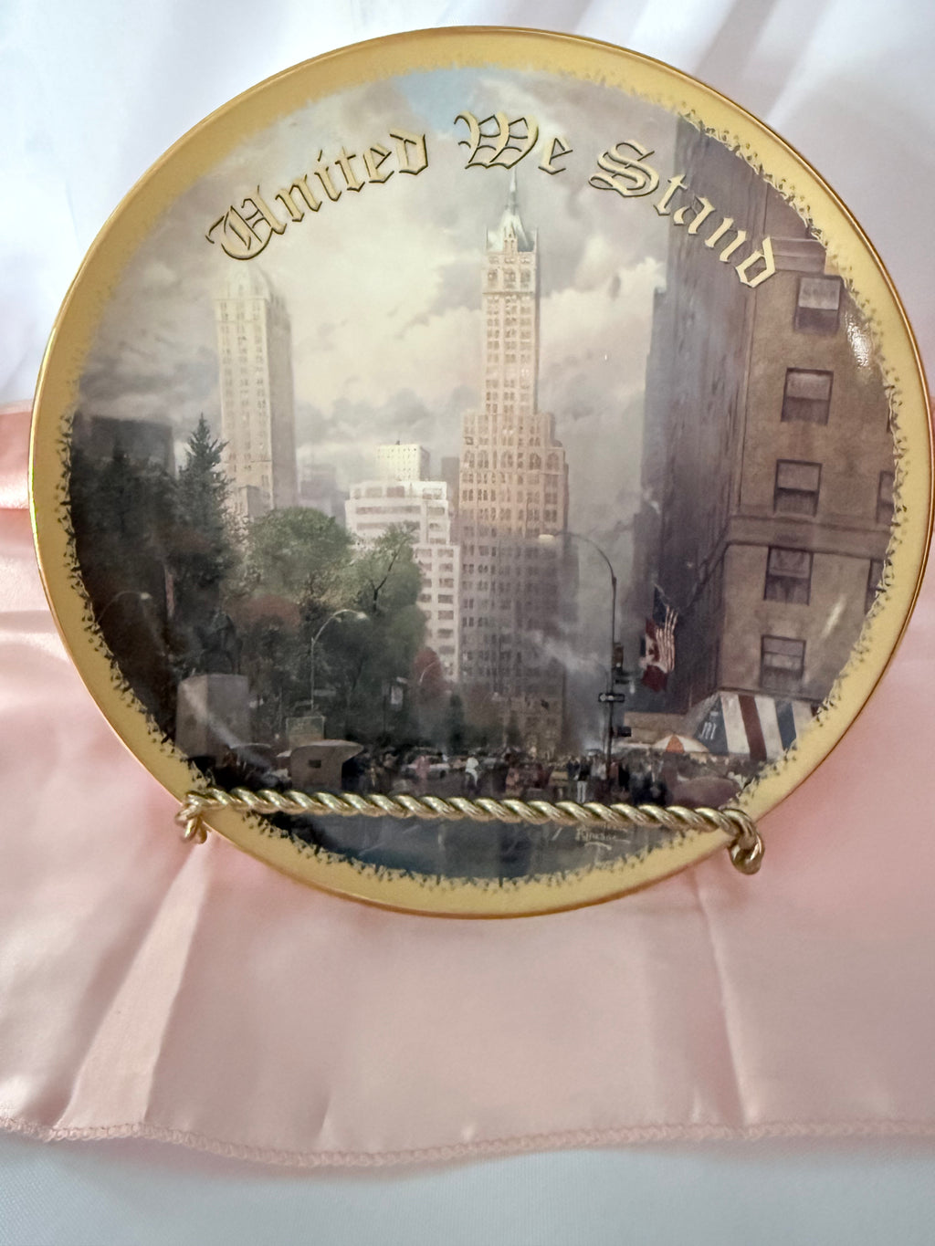 NEW YORK- Central Park South at 6th Ave collector plate collector plate THOMAS KINKADE God Bless America Collection