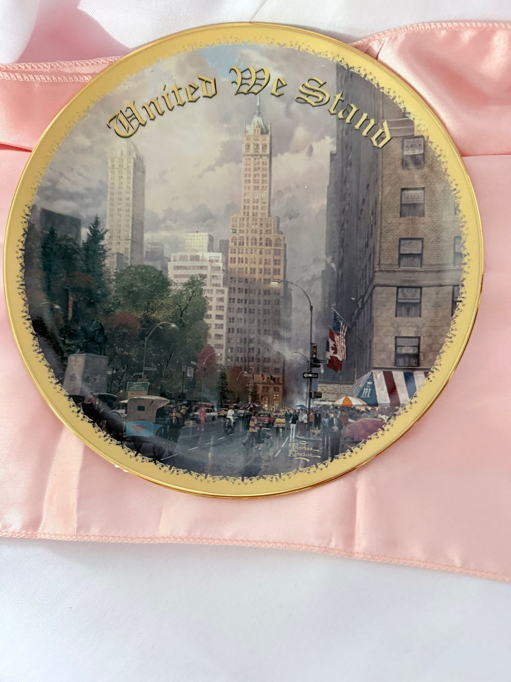 NEW YORK- Central Park South at 6th Ave collector plate collector plate THOMAS KINKADE God Bless America Collection