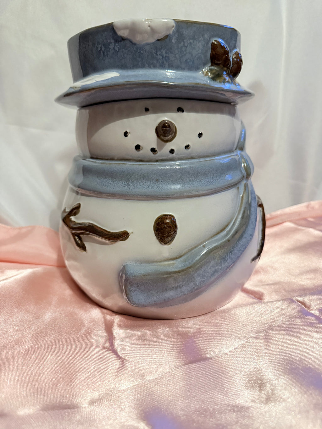Vintage Ceramic Snowman Lidded Decorative Storage Jar Canister Glossy White Blue