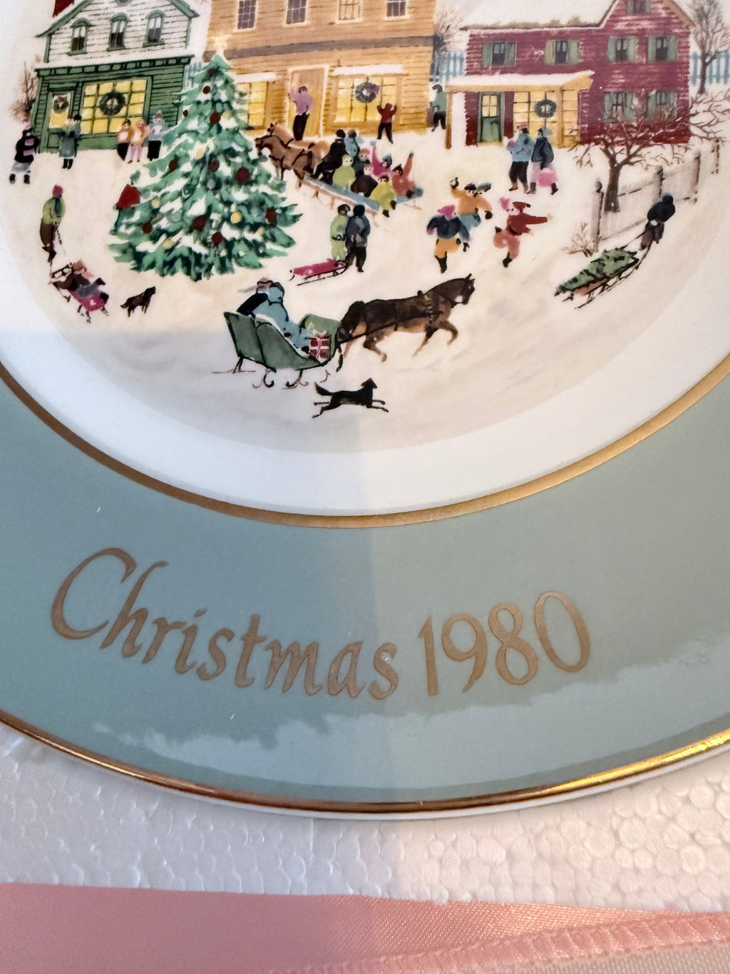 Antique Avon Christmas Plate Series 1980 "Country Christmas" Limited Edition, Made in England